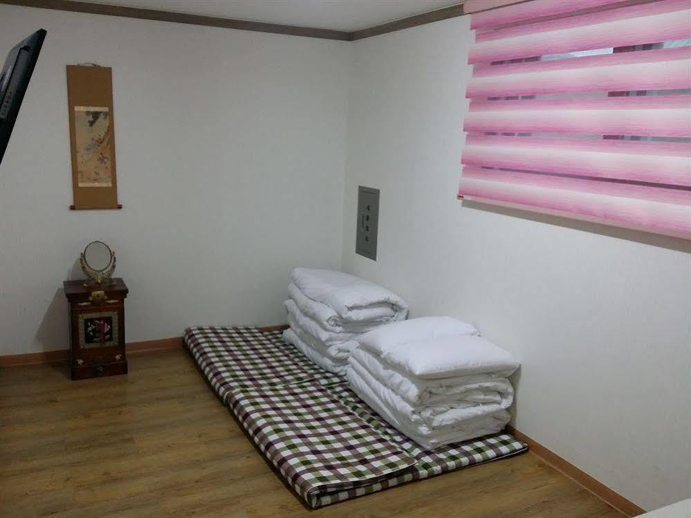 Feliz Guesthouse, Seoul Station Экстерьер фото